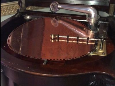 Antique 1911 Style 240 Reginaphone (Lion Heads) for sale, $8,000