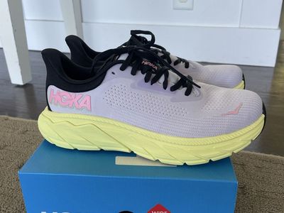 Women’s Hoka Arahi 7.5 WIDE