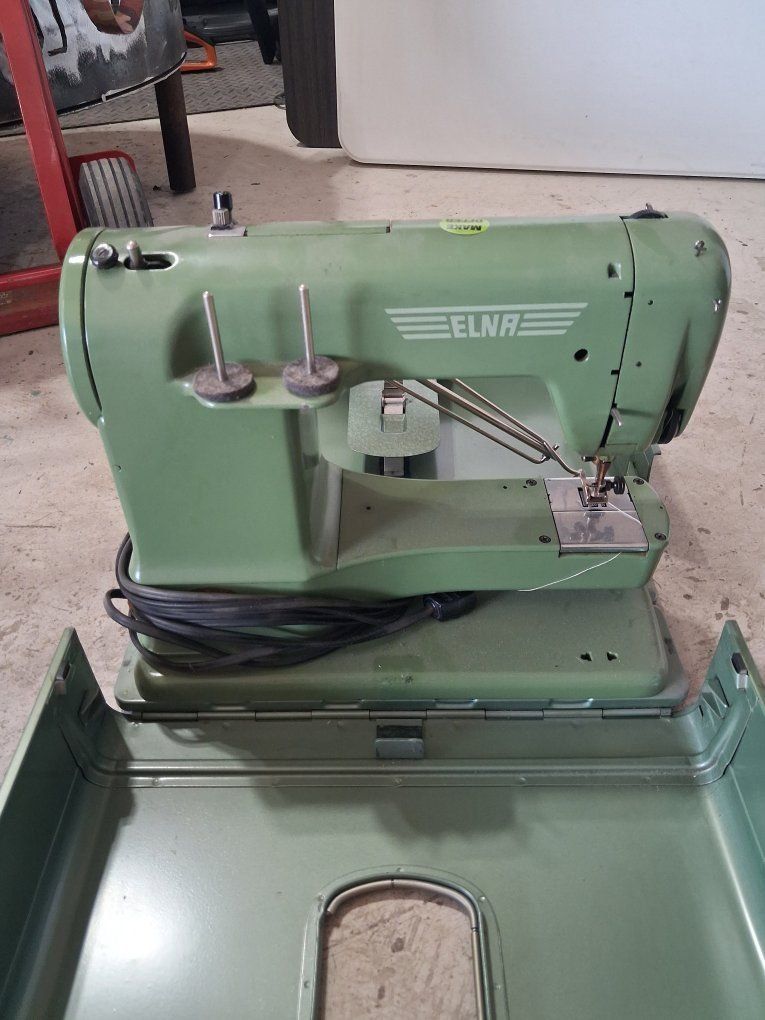 Vintage Elna Supermatic Sewing Machine with Case - Green, Portable Household Sewing