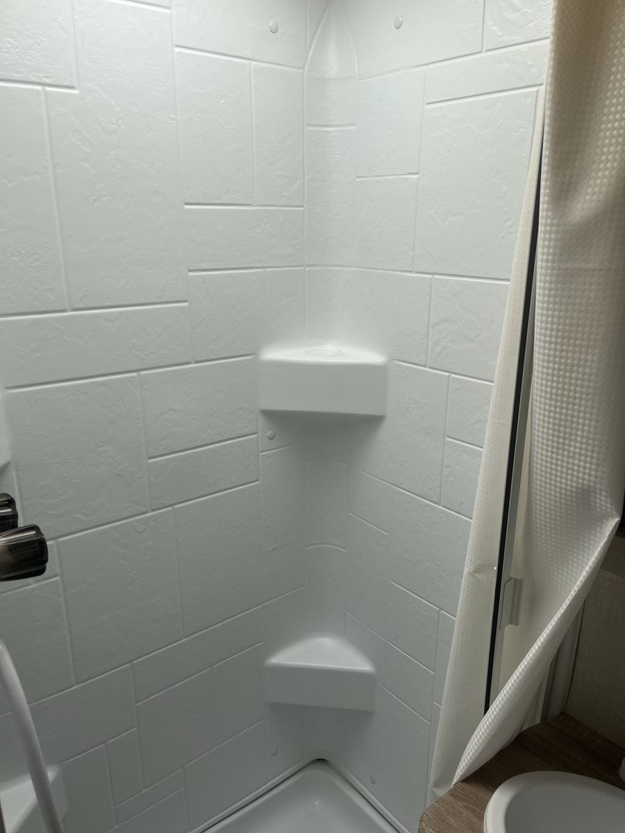 Main image 6