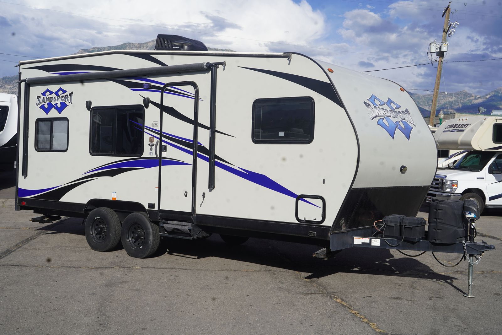 Pacific Coachworks Sandsport 2114