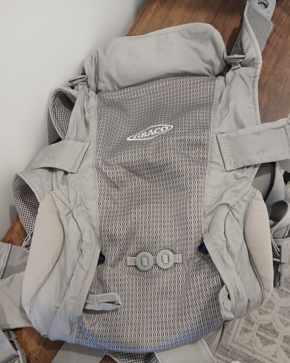Graco baby carrier