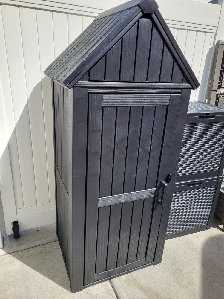 Standing Outdoor Lockable Storage Shed w/Hooks**
Qty-1 