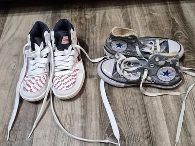 toddler size 11 converse and Reebok shoes