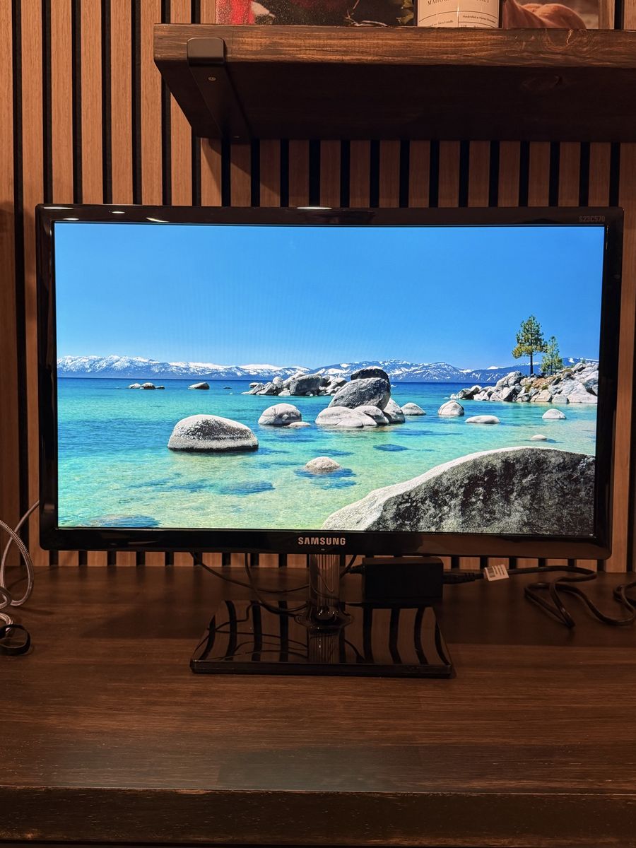 Samsung S23C570HL 23" LED IPS Monitor - 1080p, HDMI/VGA, Excellent Condition