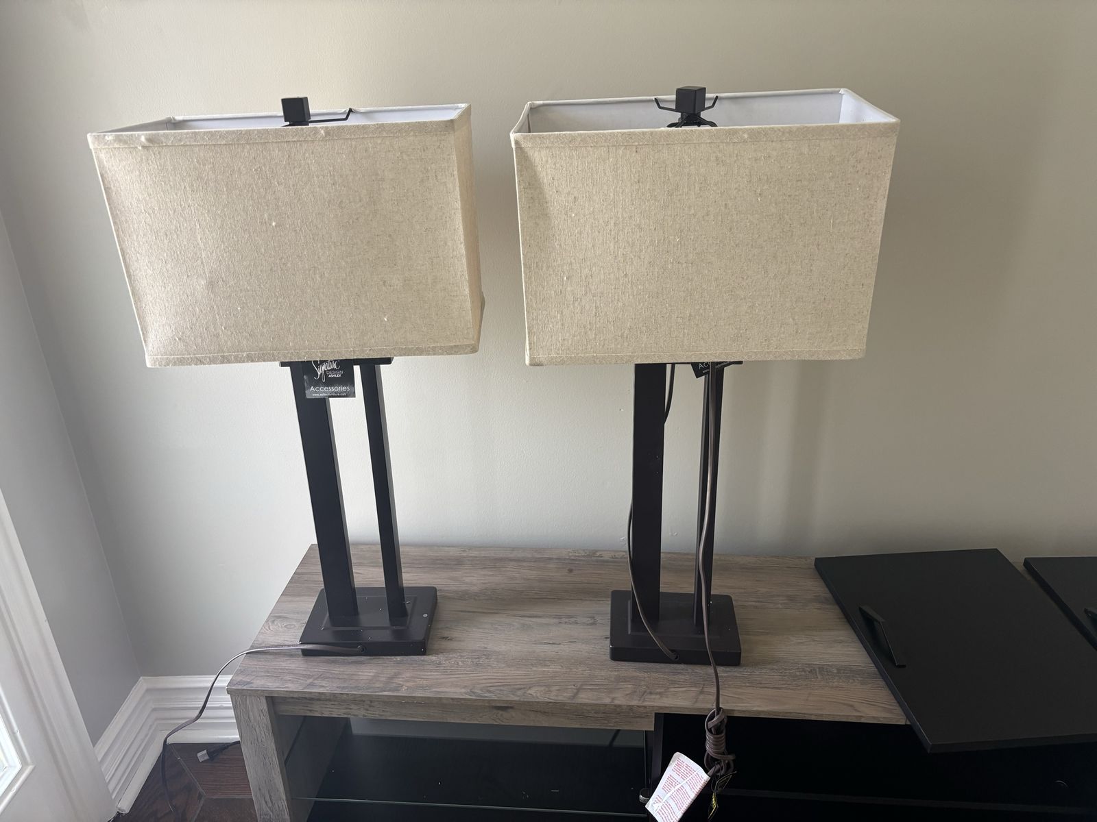 Matching lamps