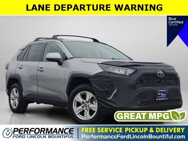2021 Toyota RAV4 LE