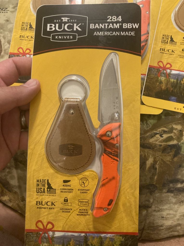 Sweet Buck Knives (Perfect Gift)