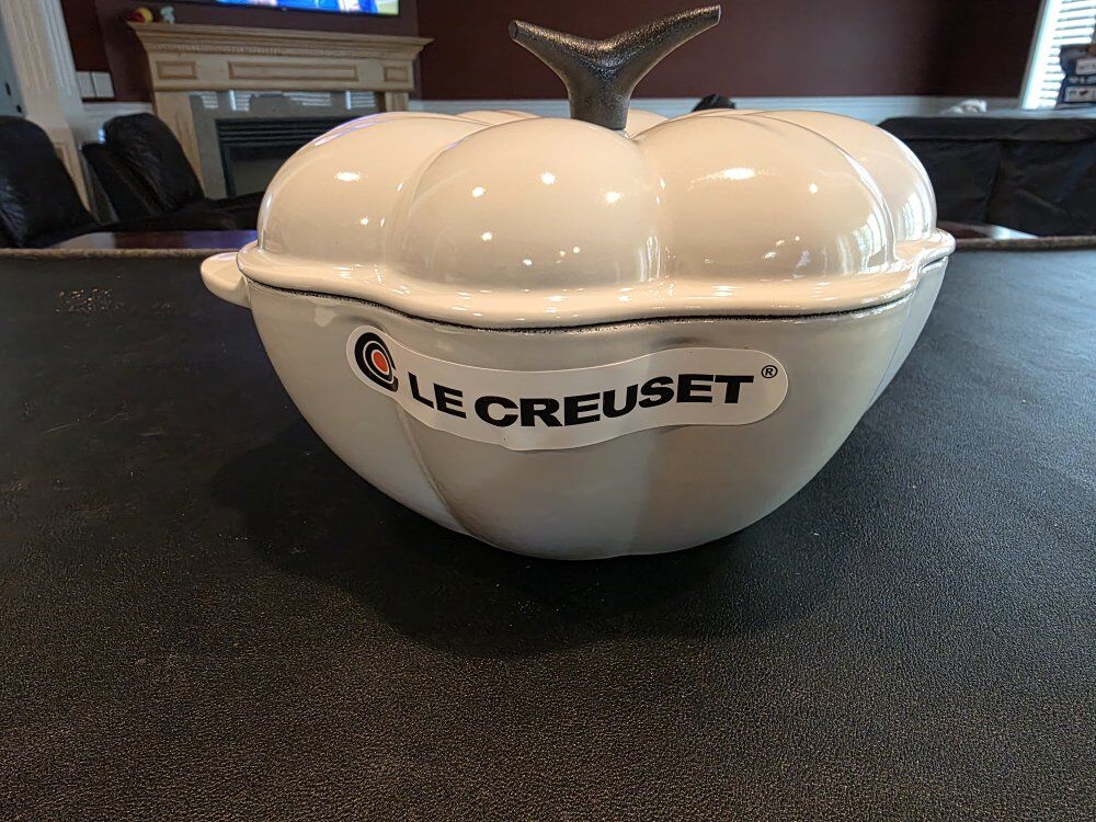 Le Creuset pumpkin dutch oven