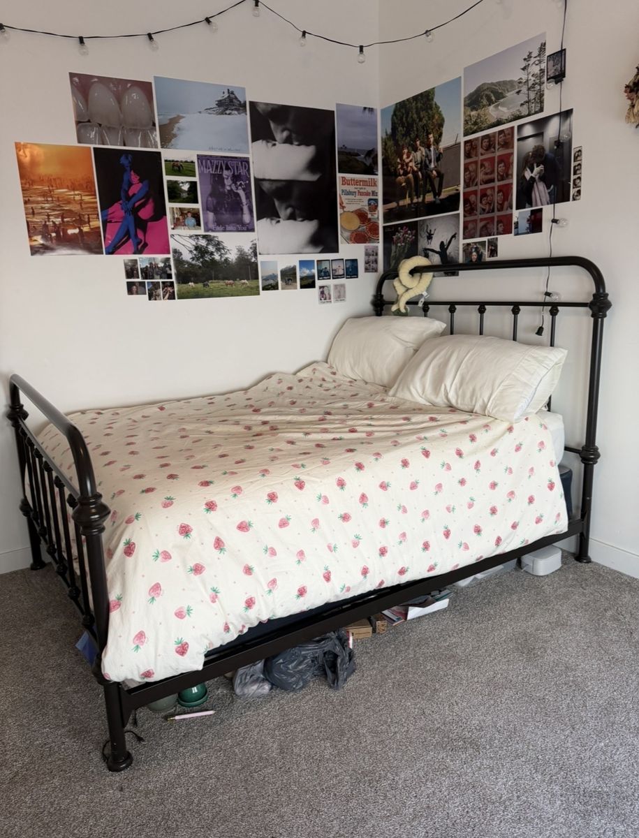 Full Size Bed Set Up