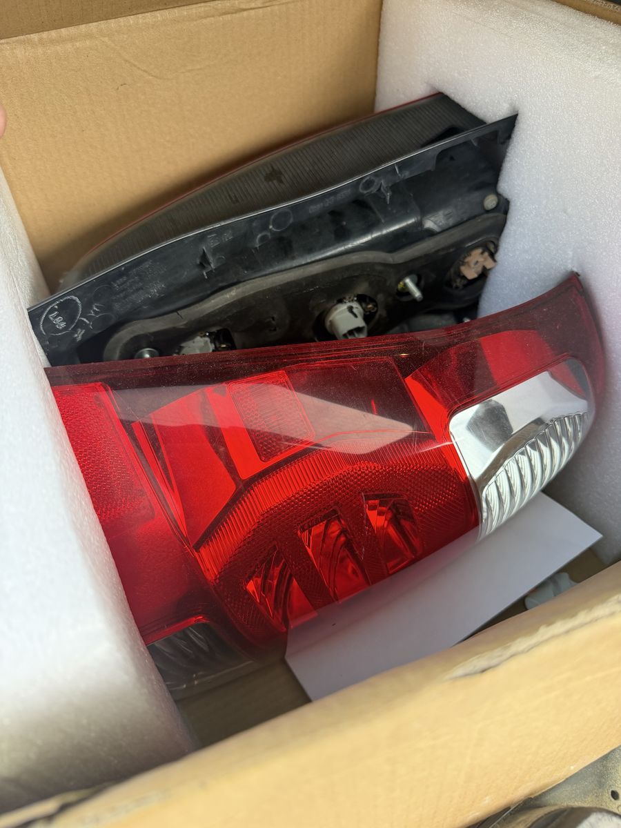 OEM Automotive Headlight & Tail Light Assemblies Set 08 4Runner 