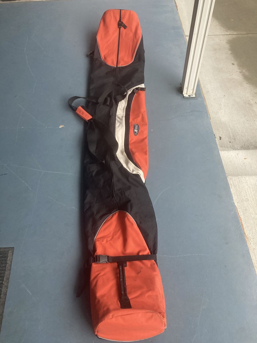 High Sierra Expedition WHEELED Ski Travel Bag , holds 2 pairs of up to 185 cm 