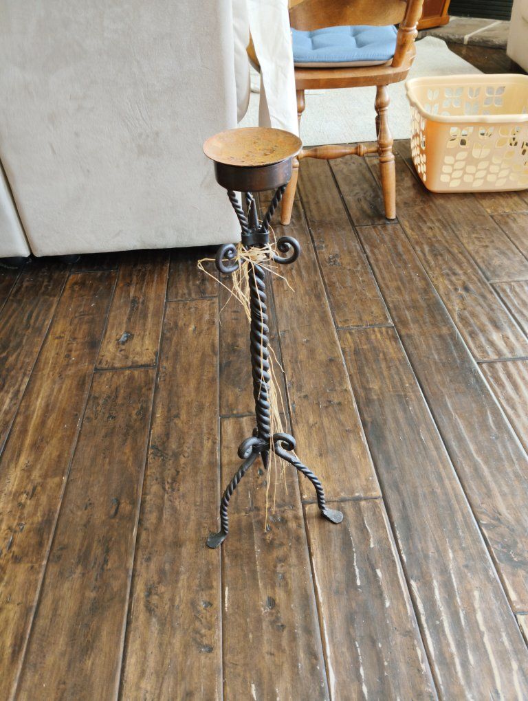 Plant stand