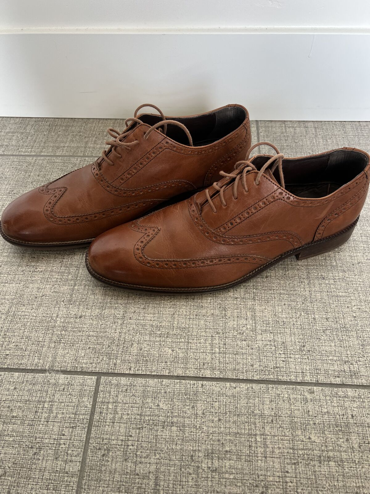 Cole Haan Modern Essentials Wingtip Oxfords mens size 10