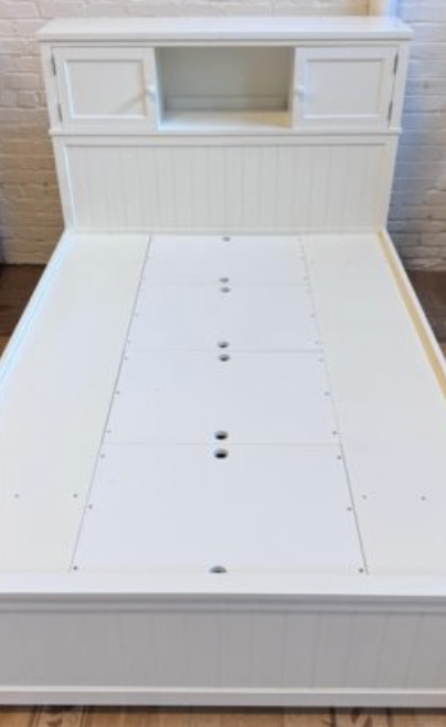 Pottery Barn Teen Beadboard Bed