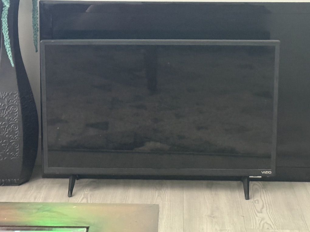 32 Vizio Smart TV