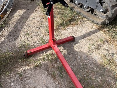 Pittsburgh Heavy Duty 750 lb Engine Stand
