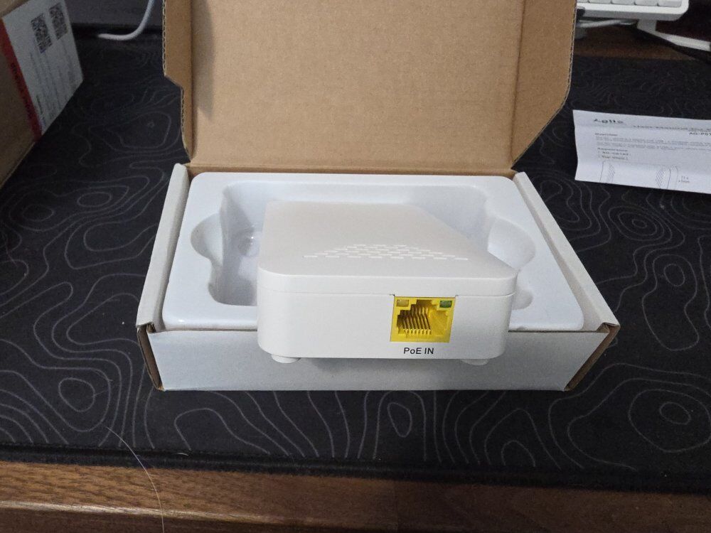 Gigabit POE Switch With USB-C