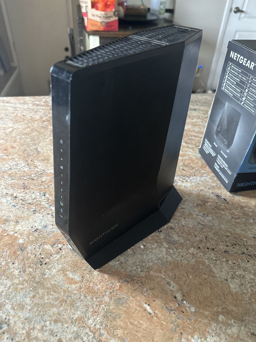 Netgear Nighthawk Router/modem And Mesh Extender