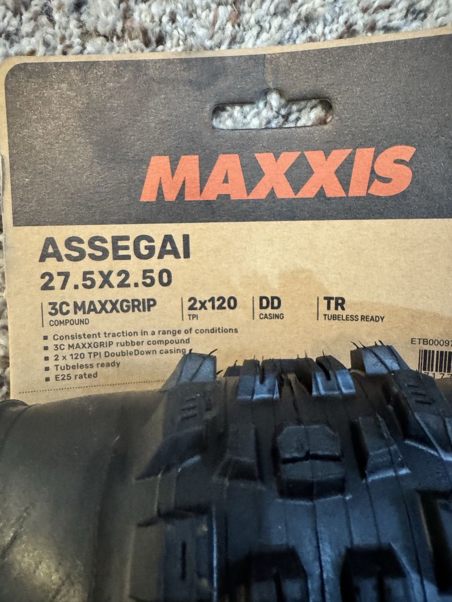 Assegai 27.5x2.5 mtb DD tire