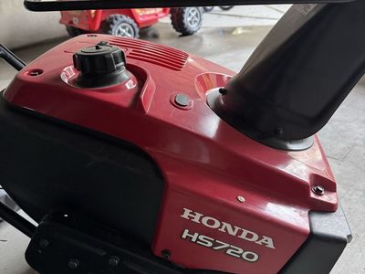 Honda Gas Powered Snow Blower