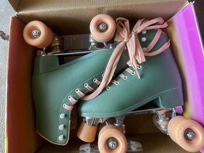 Impala Vegan Leather Roller Skates