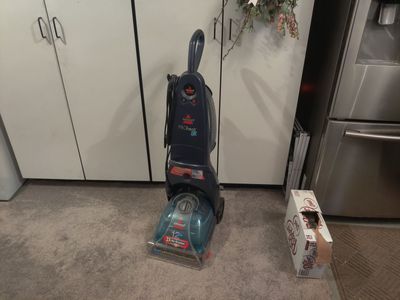 Bissell 9200 ProHeat 2X Carpet Cleaner, Cleaning Solutions, possible suction issue