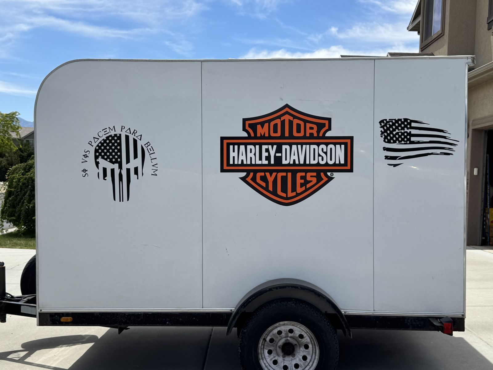 Enclosed Trailer 6 x 10