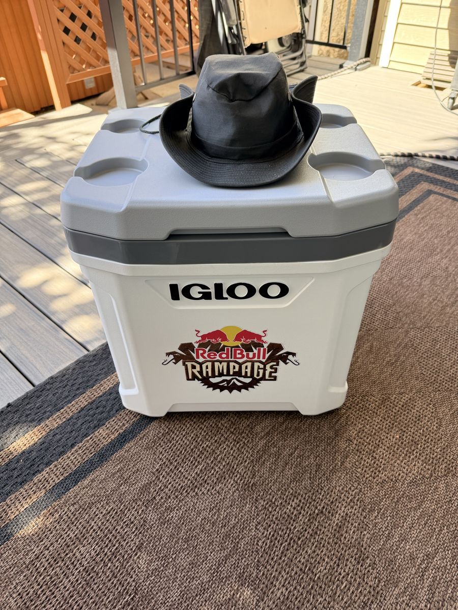 Igloo Cooler