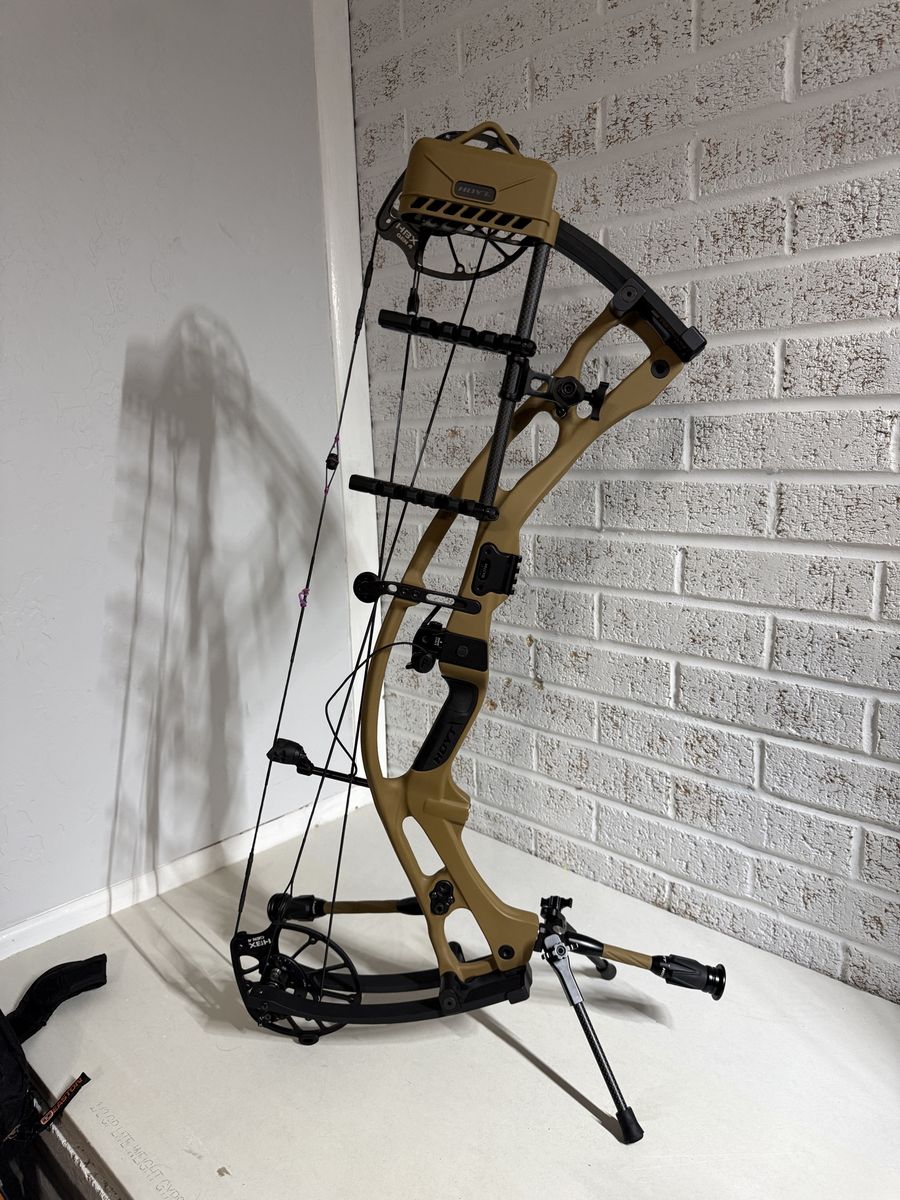 Hoyt Carbon RX9