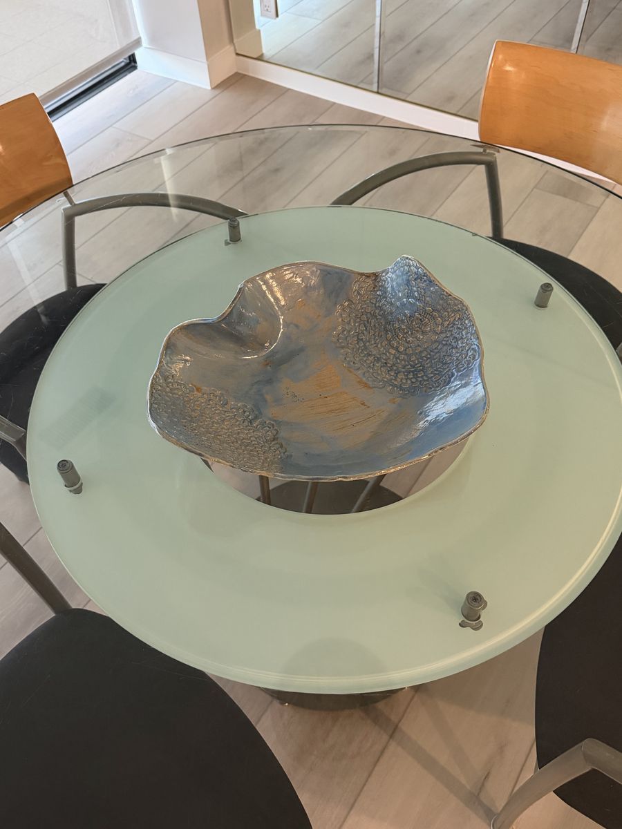 De Sol y Mar Handmade Pottery Blue & Tan Textured Serving Bowl/Dish