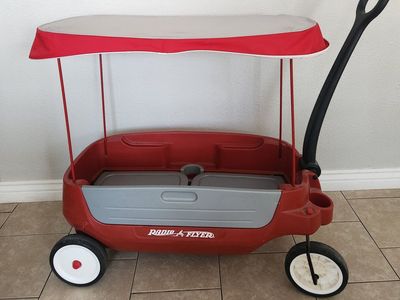 Radio flyer wagon