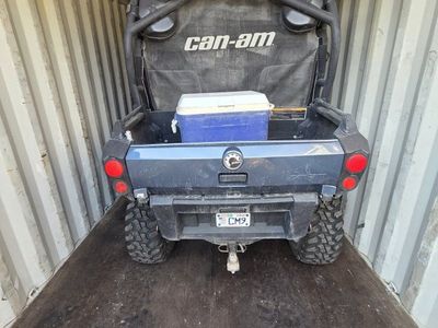 2019Can-Am Commander 1000 limited Side-by-Side UTV with Windshield, Light Bar street legal stereo & 3802 Miles