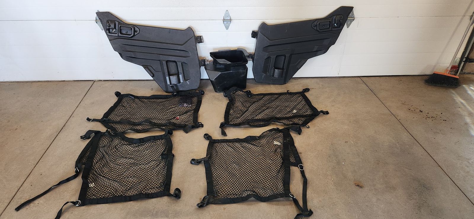 Honda Pioneer 2022 doors and nets - like NEW
