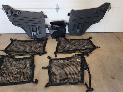 Honda Pioneer 2022 doors and nets - like NEW