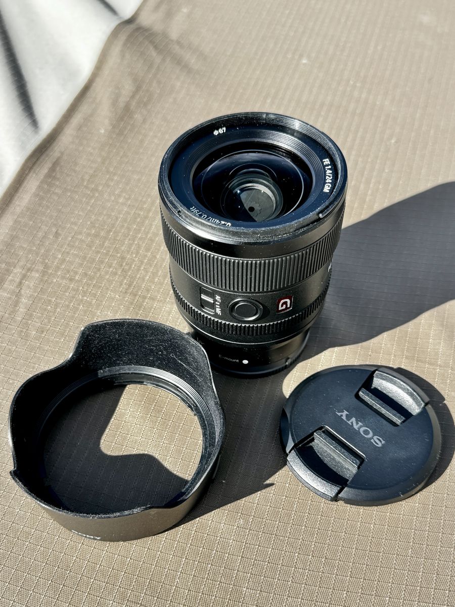 Sony 24mm F1.4 GM lense