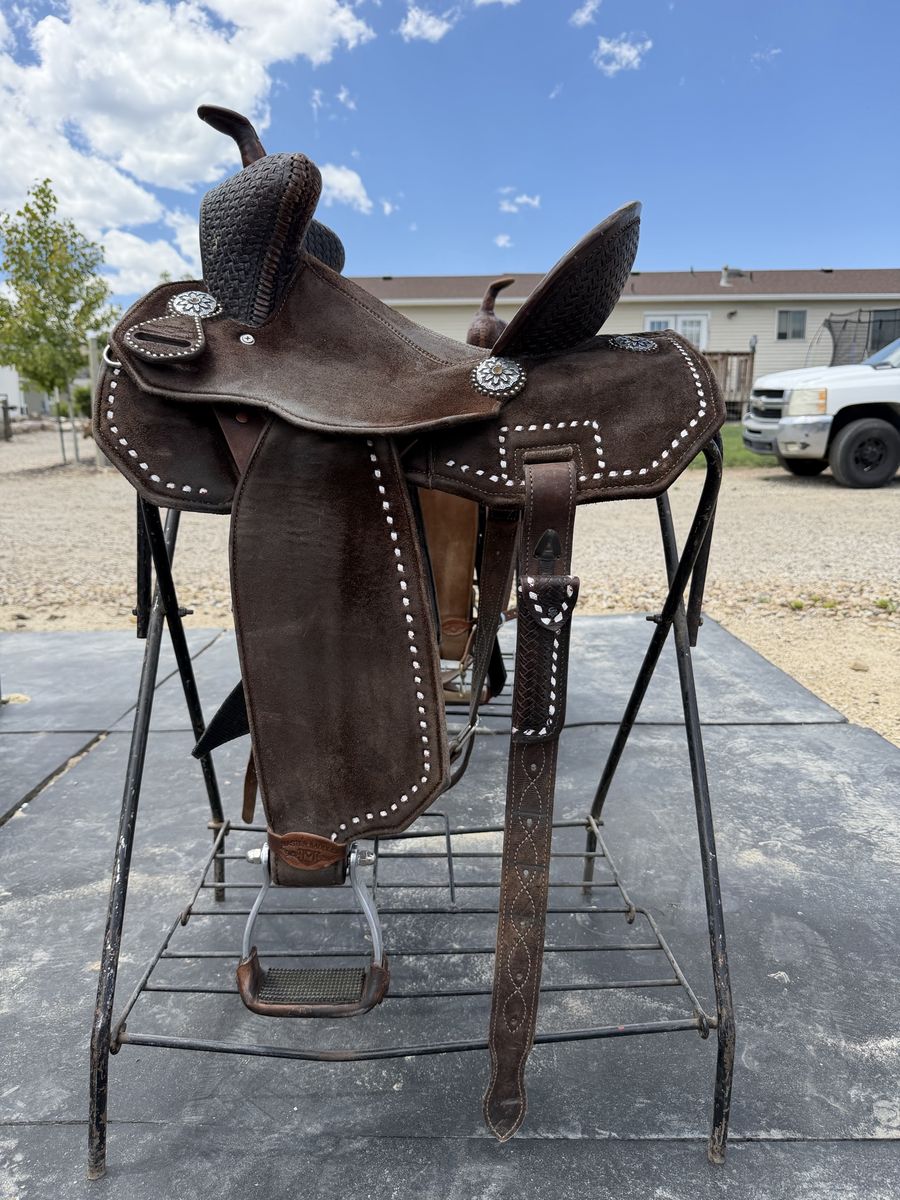 Masters Barrel Saddle