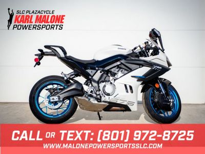 2026 CFMOTO 675SS Nebula White - C06620