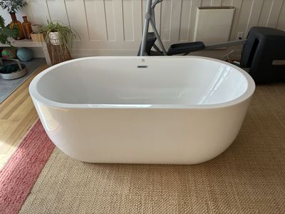 Bathtub