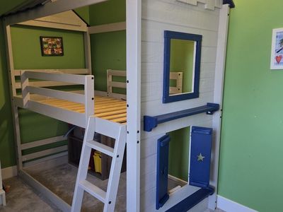 Cute House Bunkbed