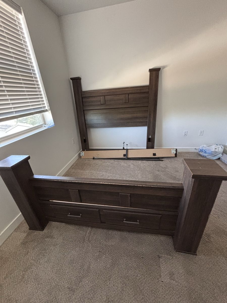 Queen Size Bed With Storage Drawers