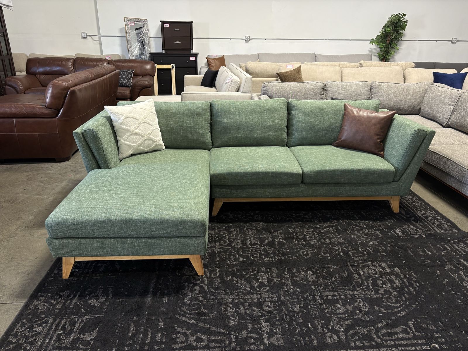Emerald Sectional Couch (Free Delivery )