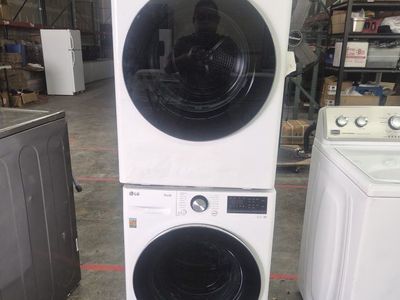LG SET STEAM WASHER AND ELECTRIC DRYER FREE DELIVERY !