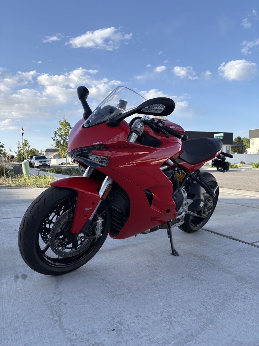 Duca 2019 super sport