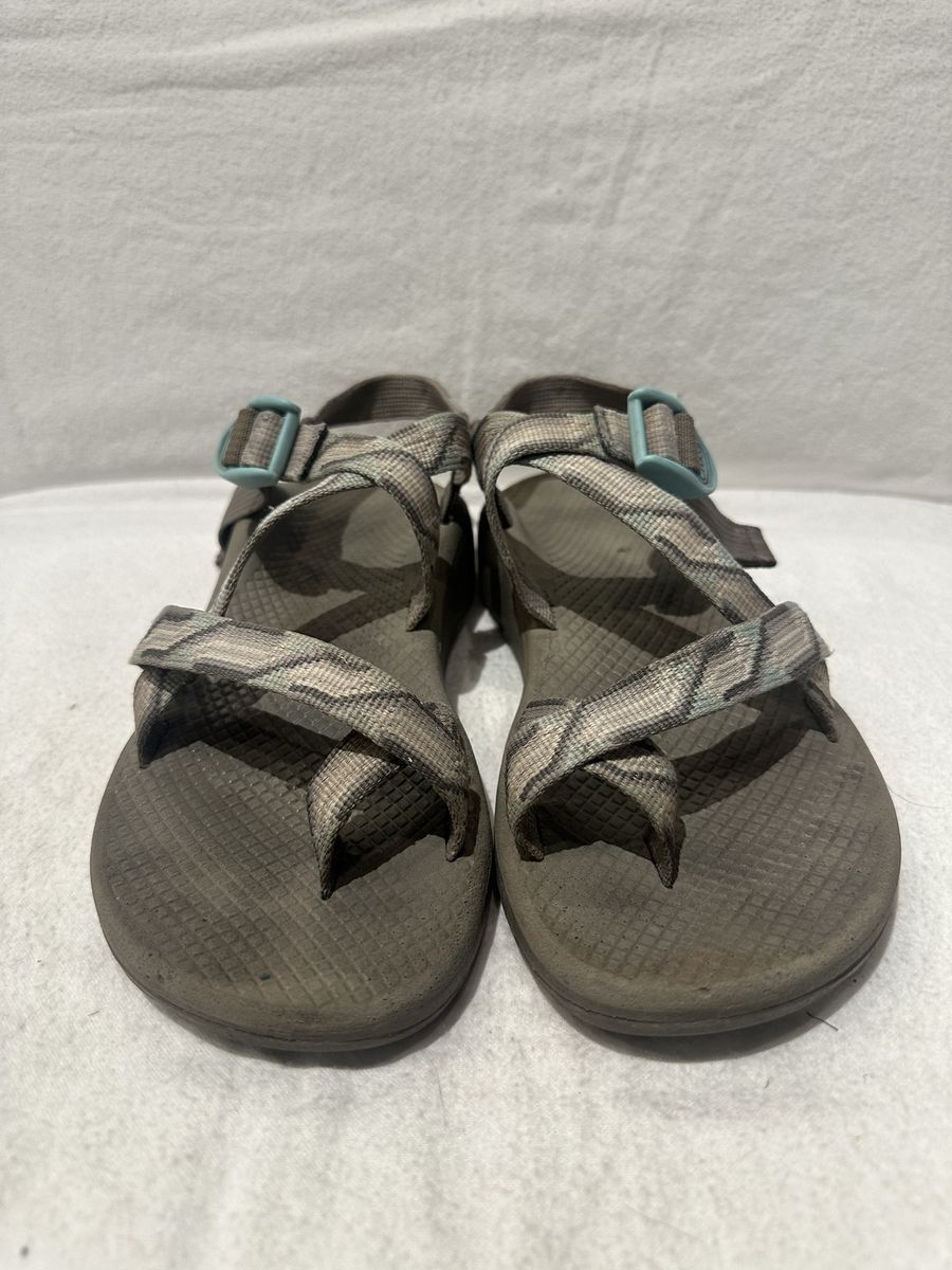 Chaco women’s size 8 gray/beige/beach, blue, hiking sandals