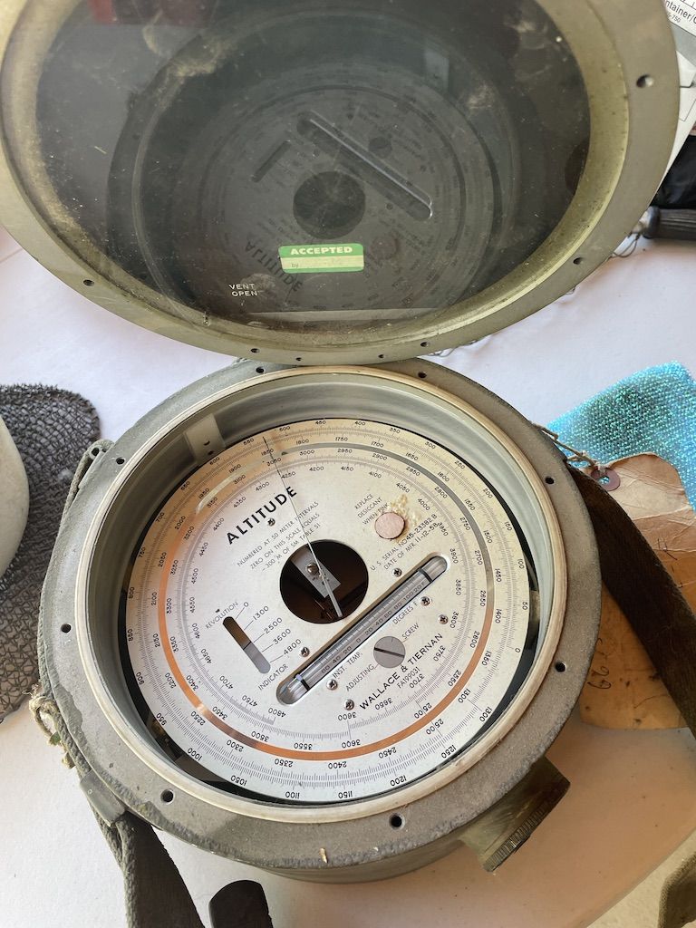 Wallace and Tiernan Altimeter