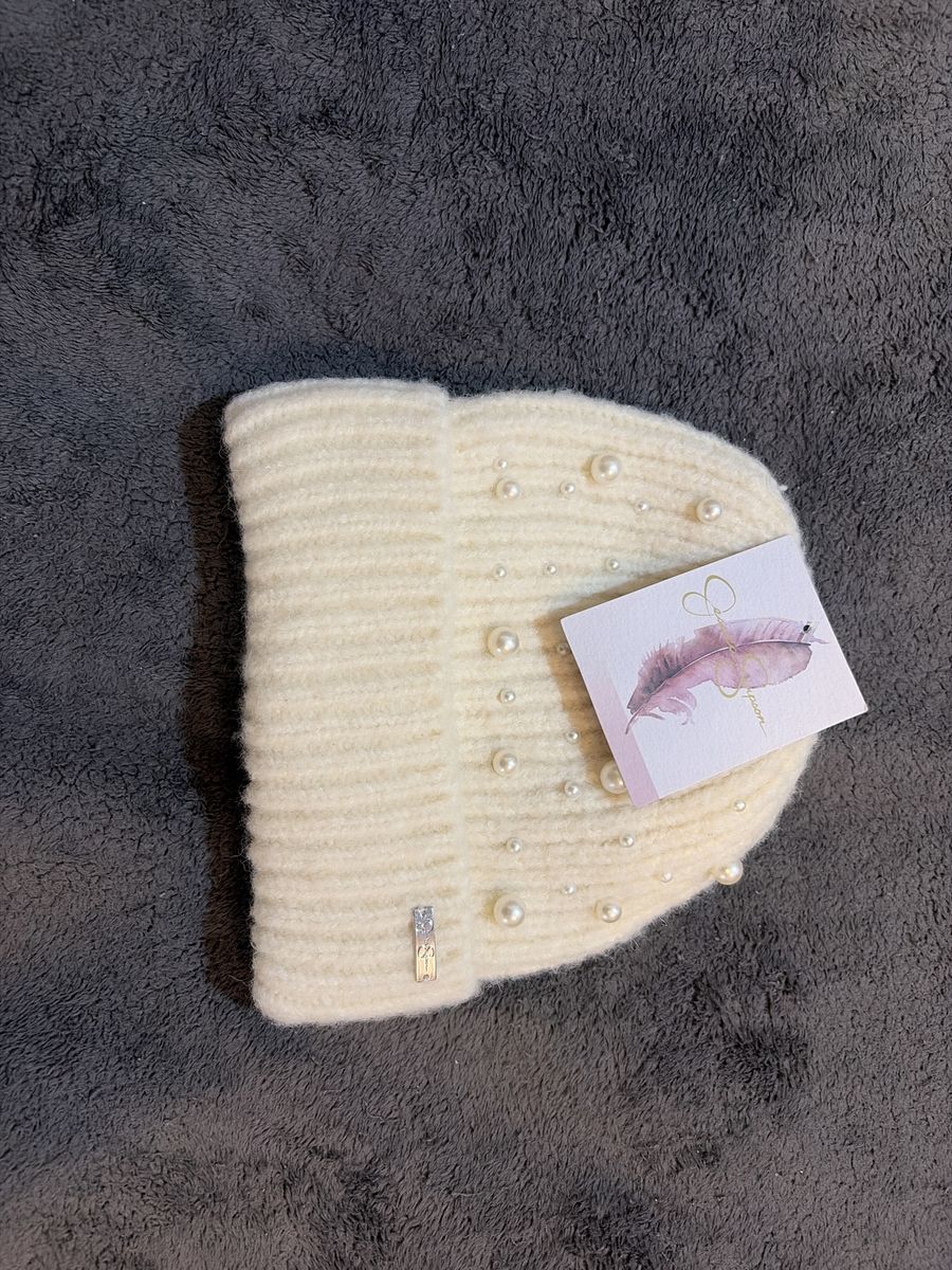 Jessica Simpson Pearl-Embellished Knit Beanie in Cream/Off-White - New with Tags