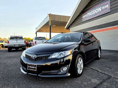 2014 TOYOTA CAMRY SE