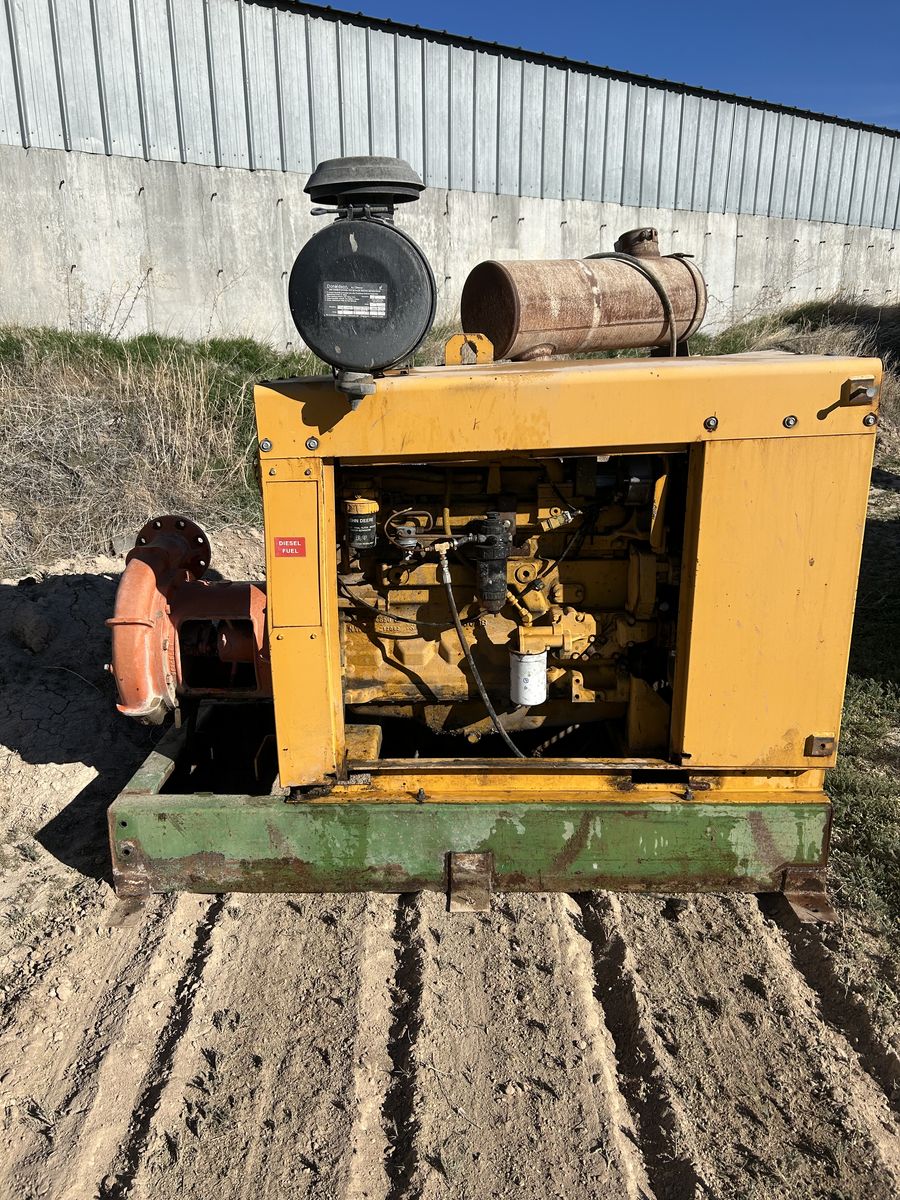 John Deere Industrial engine