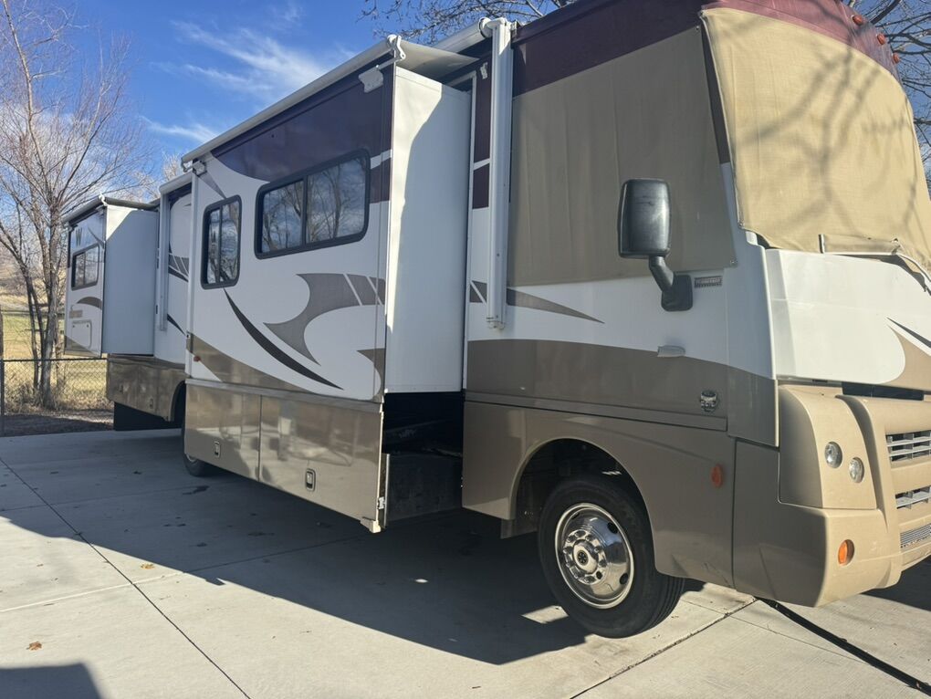 2009 Winnebago F550